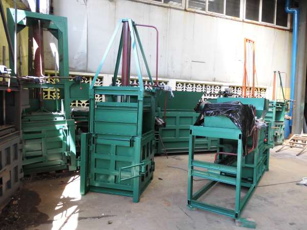 【金屬打包機尺寸統(tǒng)一整齊棉花打包】- 